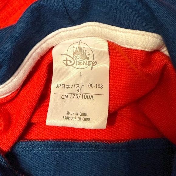 Mickey Mouse Crest Hoodie - Picture 5 of 7